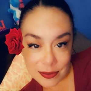 Meet your Posher, Dana